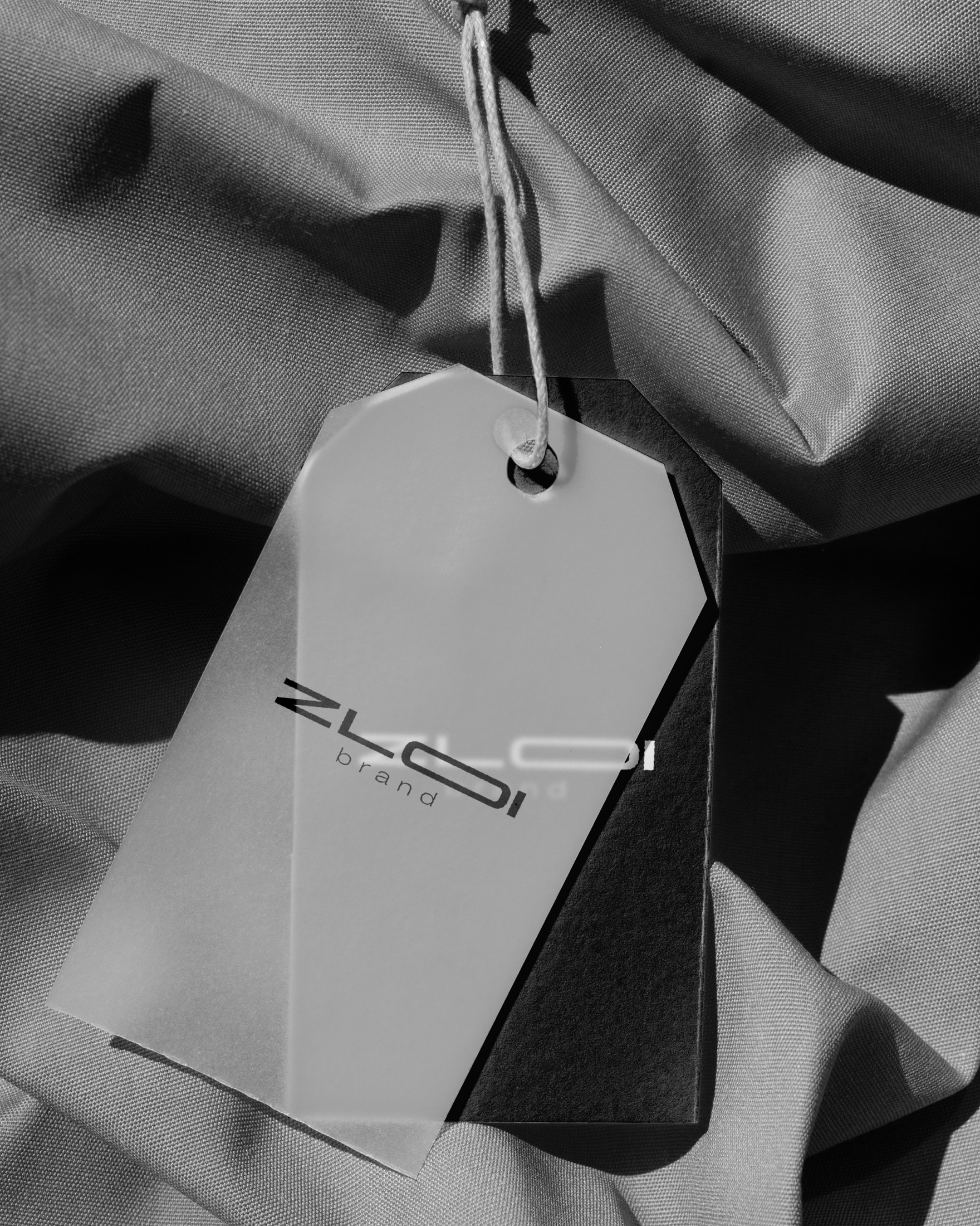 Фирменные бирки Zloi Brand